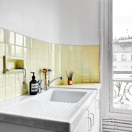 70m2 Pour 4 Pers Rue De Crussol